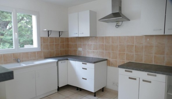 Logement �tudiant Duplex &agrave; Adissan (34230)