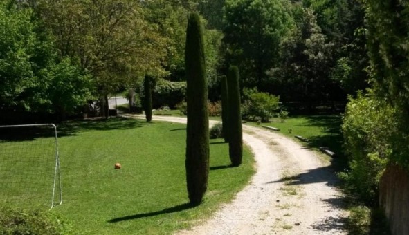 Logement �tudiant Duplex &agrave; Ansouis (84240)