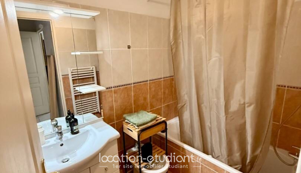 Logement étudiant T3 &agrave; Antibes (06160)