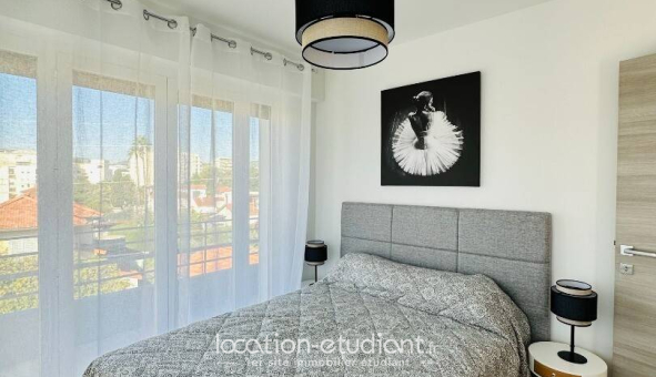 Logement étudiant T3 &agrave; Antibes (06160)