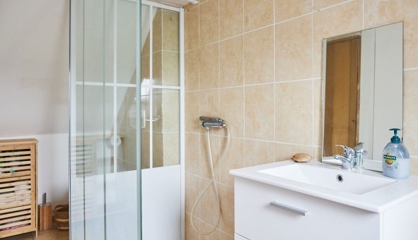 Logement �tudiant Duplex &agrave; Brandonnet (12350)