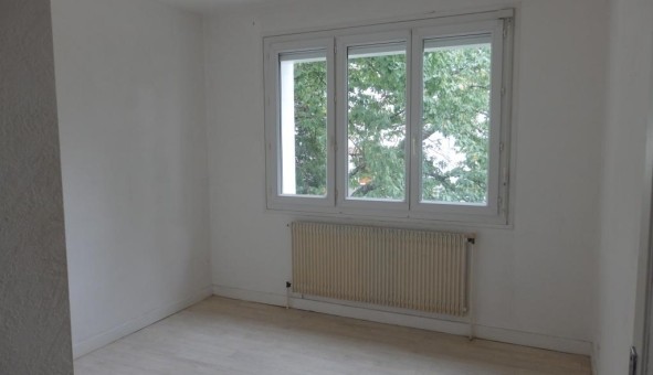 Logement tudiant Duplex à Chambles (42170)