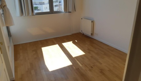 Logement tudiant Duplex à Courbevoie (92400)