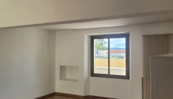 Logement �tudiant Duplex &agrave; Olli�res (83470)