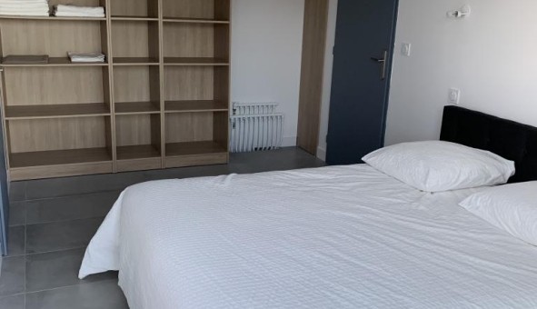Logement �tudiant Duplex &agrave; Plan de la Tour (83120)