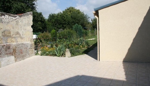 Logement �tudiant Studio &agrave; Abb�court (02300)