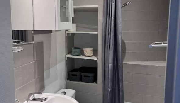 Logement tudiant Studio à Abrest (03200)