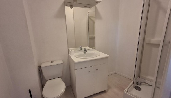 Logement tudiant Studio à Abrest (03200)