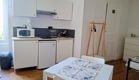 Logement tudiant Studio à Abrest (03200)