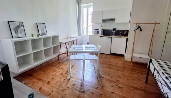 Logement tudiant Studio à Abrest (03200)