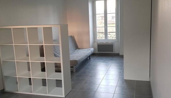 Logement tudiant Studio à Achres (18250)