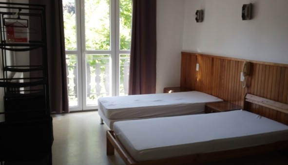Logement tudiant Location Studio Vide Aigueblanche (73260)