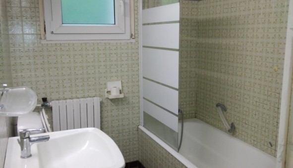 Logement tudiant Studio à Aigueblanche (73260)
