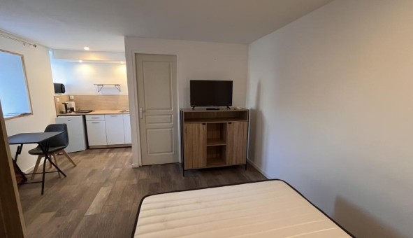 Logement tudiant Location Studio Vide Aiguefonde (81200)