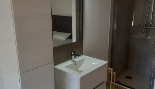 Logement tudiant Studio à Ailhon (07200)