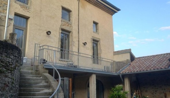 Logement �tudiant Studio &agrave; Ailhon (07200)