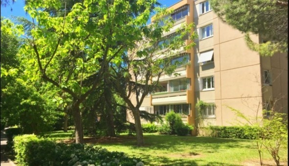 Logement �tudiant Studio &agrave; Aix en Provence (13100)