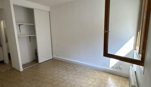 Logement tudiant Studio à Ajac (11300)