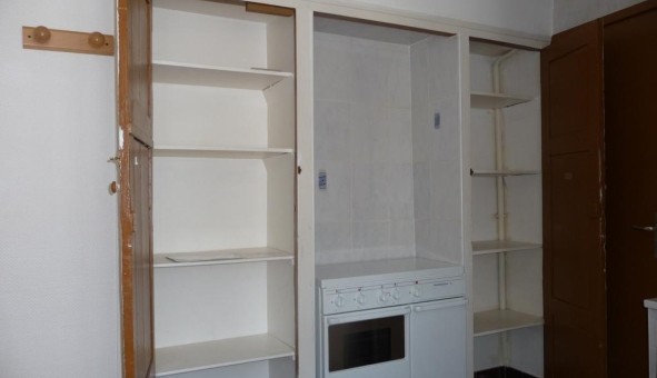 Logement tudiant Studio à Ajoux (07000)