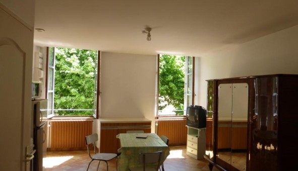 Logement tudiant Studio à Ajoux (07000)