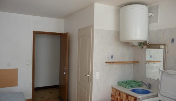 Logement tudiant Studio à Ajoux (07000)
