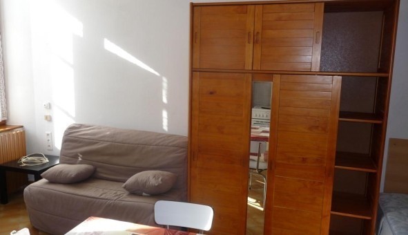 Logement tudiant Studio à Ajoux (07000)