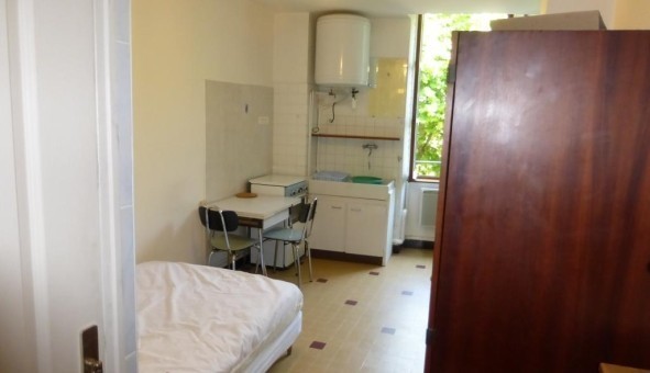 Logement étudiant Location Studio Vide Ajoux (07000)