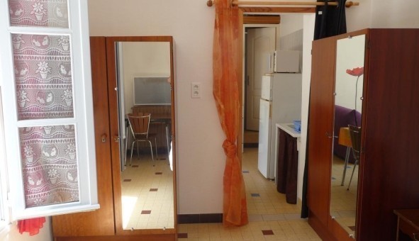 Logement tudiant Studio à Ajoux (07000)