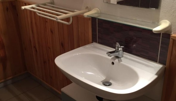 Logement tudiant Studio à Alleins (13980)