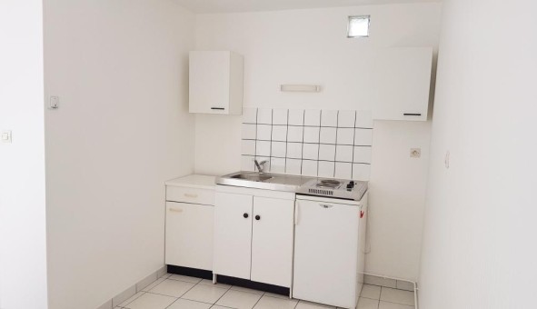 Logement tudiant Studio à Allonville (80260)