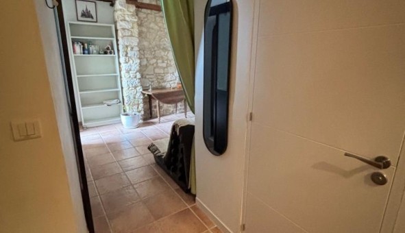 Logement tudiant Studio à Althen des Paluds (84210)