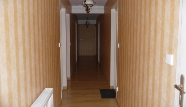 Logement tudiant Studio à Ambrires (51290)