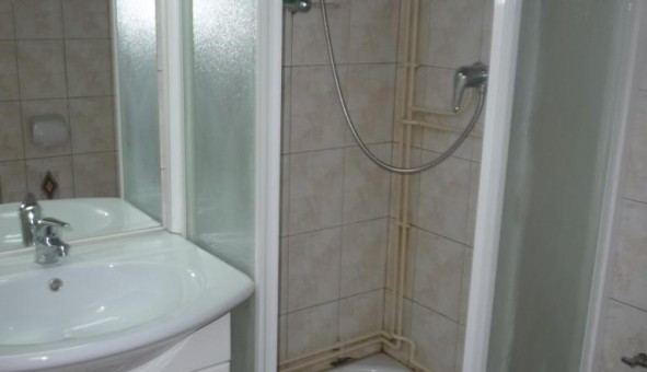 Logement tudiant Studio à Ambrires (51290)