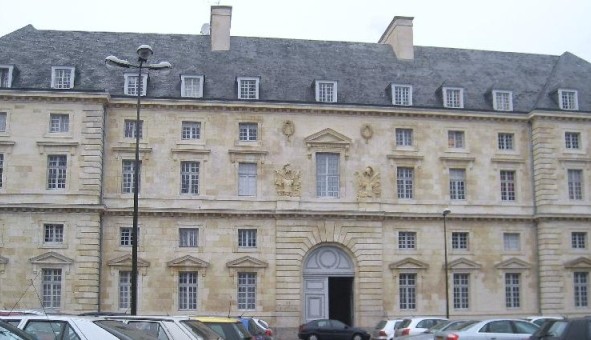 Logement étudiant Location Studio Vide Amiens (80090)