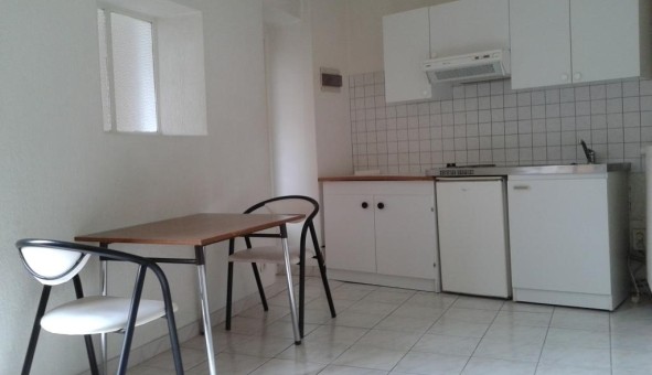 Logement tudiant Location Studio Vide Amiens (80090)