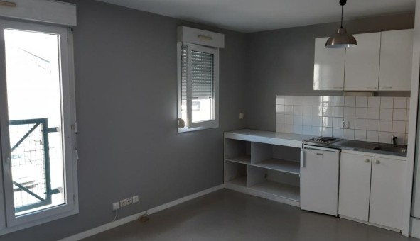 Logement tudiant Location Studio Vide Amiens (80090)