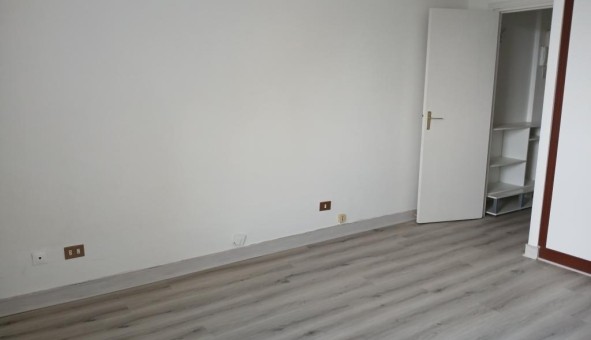 Logement tudiant Studio à Amiens (80090)