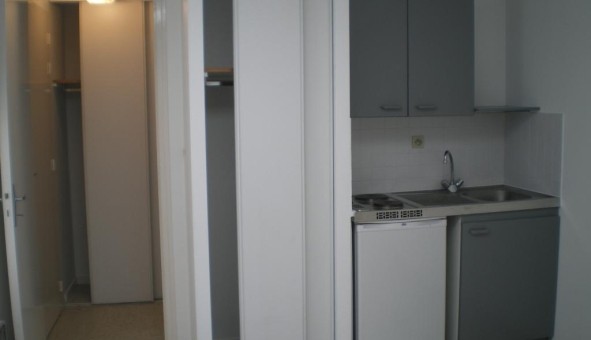 Logement tudiant Location Studio Vide Amiens (80090)