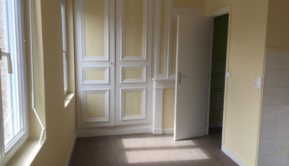 Logement tudiant Location Studio Vide Amiens (80090)