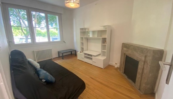 Logement tudiant Location Studio Vide Amiens (80090)