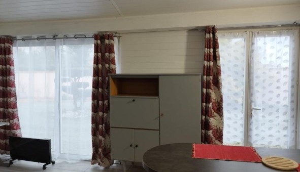 Logement tudiant Studio à Amur (79210)