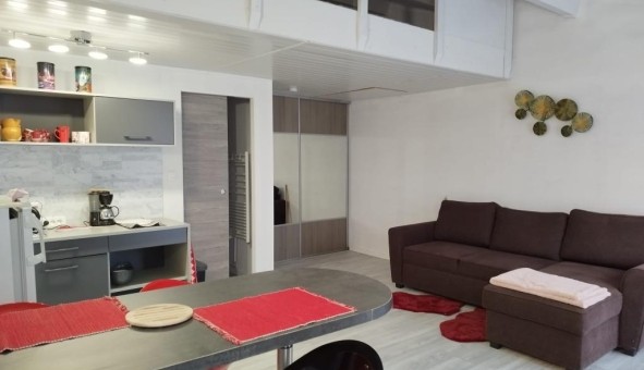 Logement tudiant Studio à Amur (79210)