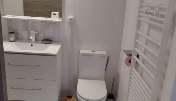 Logement tudiant Studio à Amur (79210)