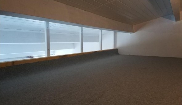 Logement tudiant Studio à Amur (79210)