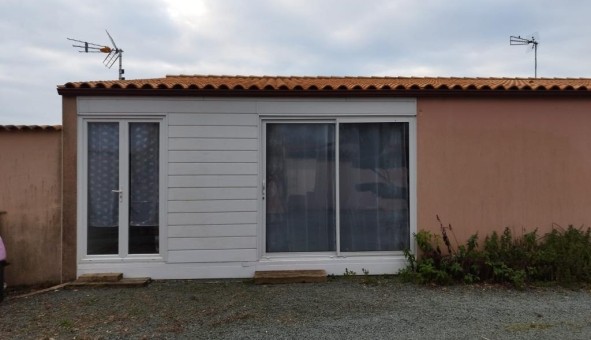 Logement tudiant Studio à Amur (79210)
