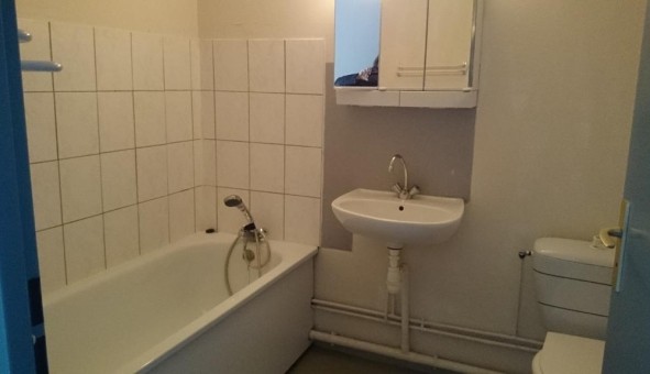 Logement tudiant Studio à Andelnans (90400)