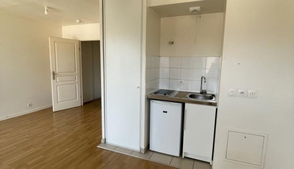 Logement tudiant Studio à Andrsy (78570)