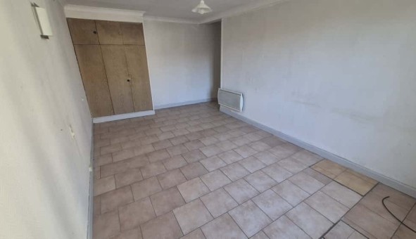 Logement tudiant Studio à Angeac Charente (16120)