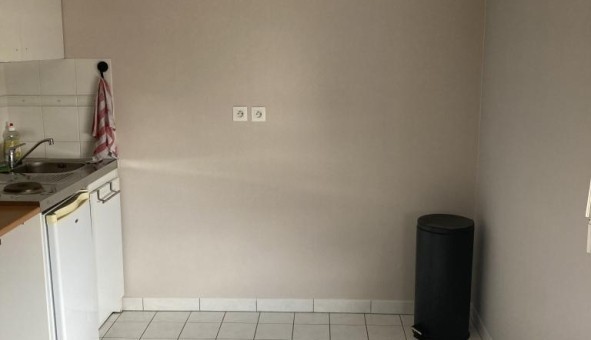 Logement tudiant Studio à Angers (49000)