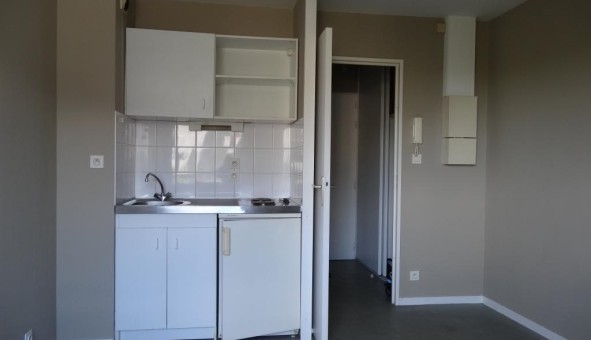 Logement tudiant Studio à Angers (49000)